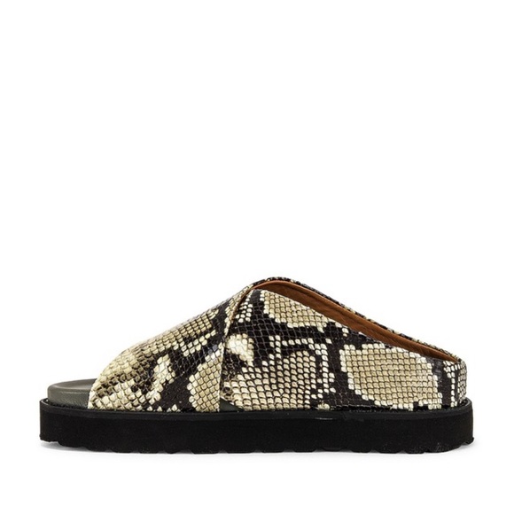 Ganni crossover sandals - Picture 2 of 4